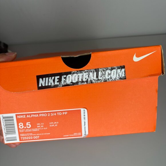 NEW - Nike Alpha Pro Fastflex Football Cleats - Size 8.5 - Picture 2 of 3